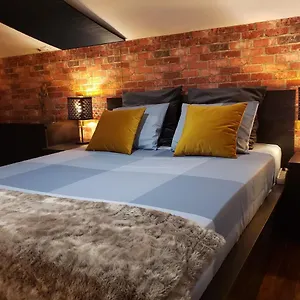 Room With Private Wc With Free Parking Lissabon